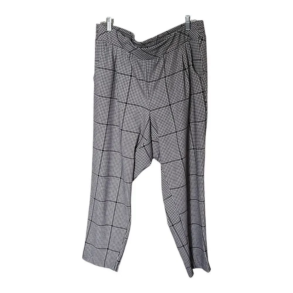 torrid black white